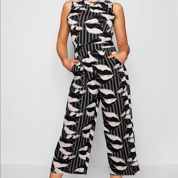 Striped Palm Print High Neck Culotte Jumpsuit SZ 4 - Picture 2 of 8